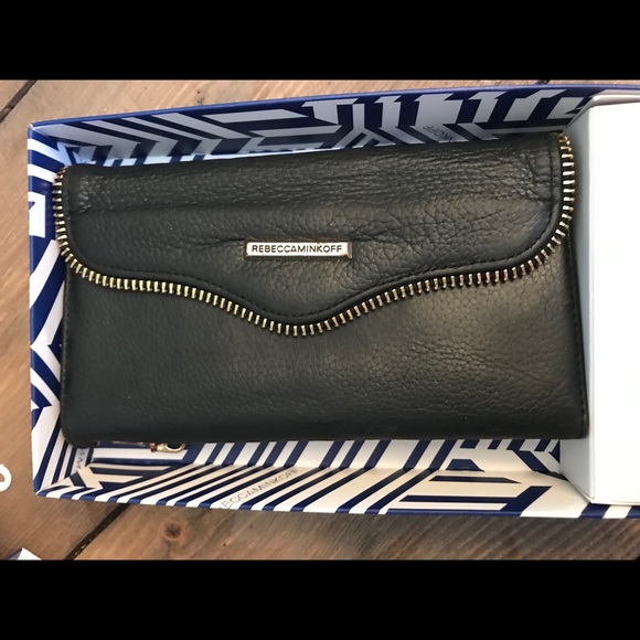 Rebecca Minkoff Wristlet I Phone 7 Plus - Picture 3 of 8